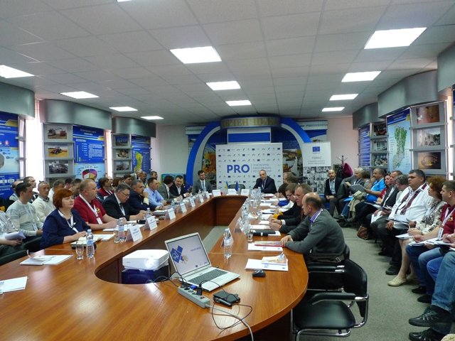 , 1294 просмотров   Украина является одним из шести крупнейших производителей меда в мире и ежегодно обеспечивает до 5% мирового производства